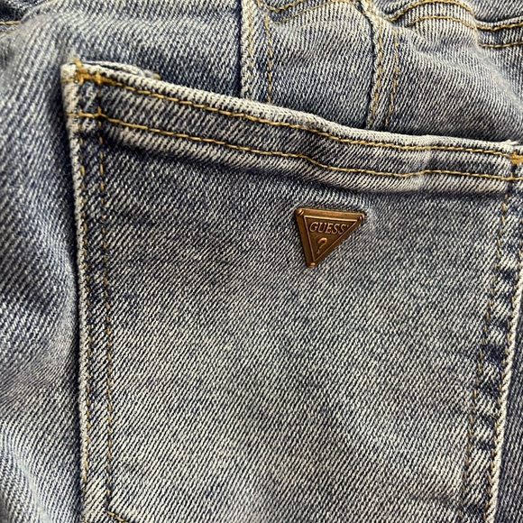 Guess Jeans - Picture 4 of 5